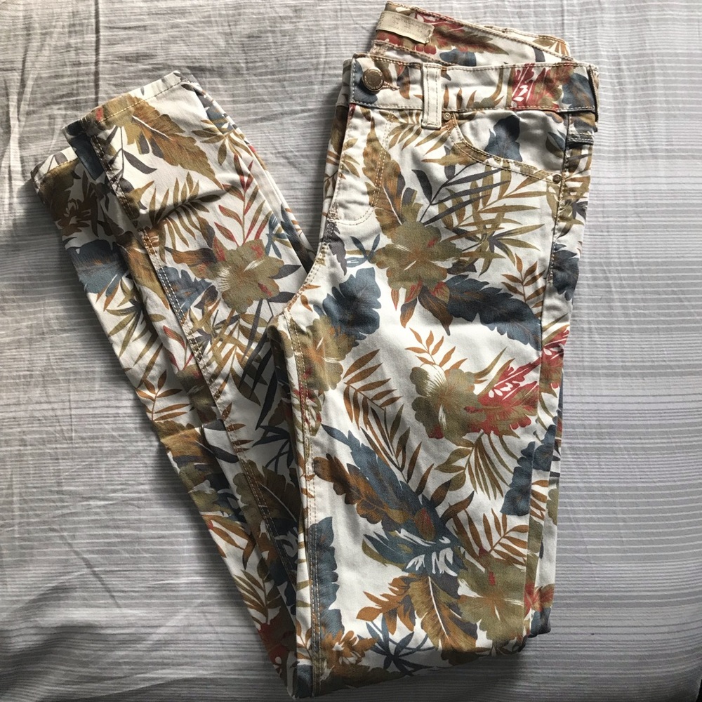 TROPICAL DESIGN // Zara Basic Dept. Denim Z1975
